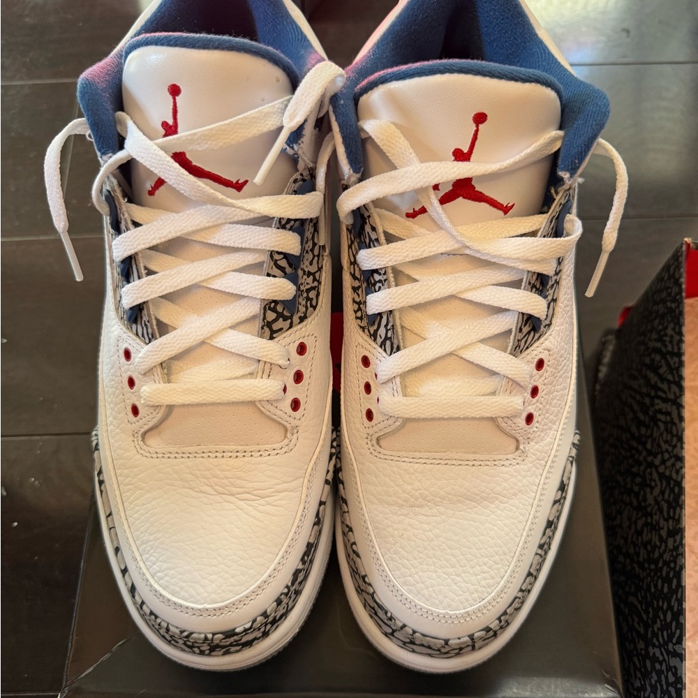 Air Jordan 3 Retro “True Blue” 2011
